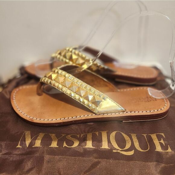 Mystique Gold Leather Rock Stud Flip Flop Thong Sandals sz.6 Ret.$265 w/Dustbag - Picture 2 of 11